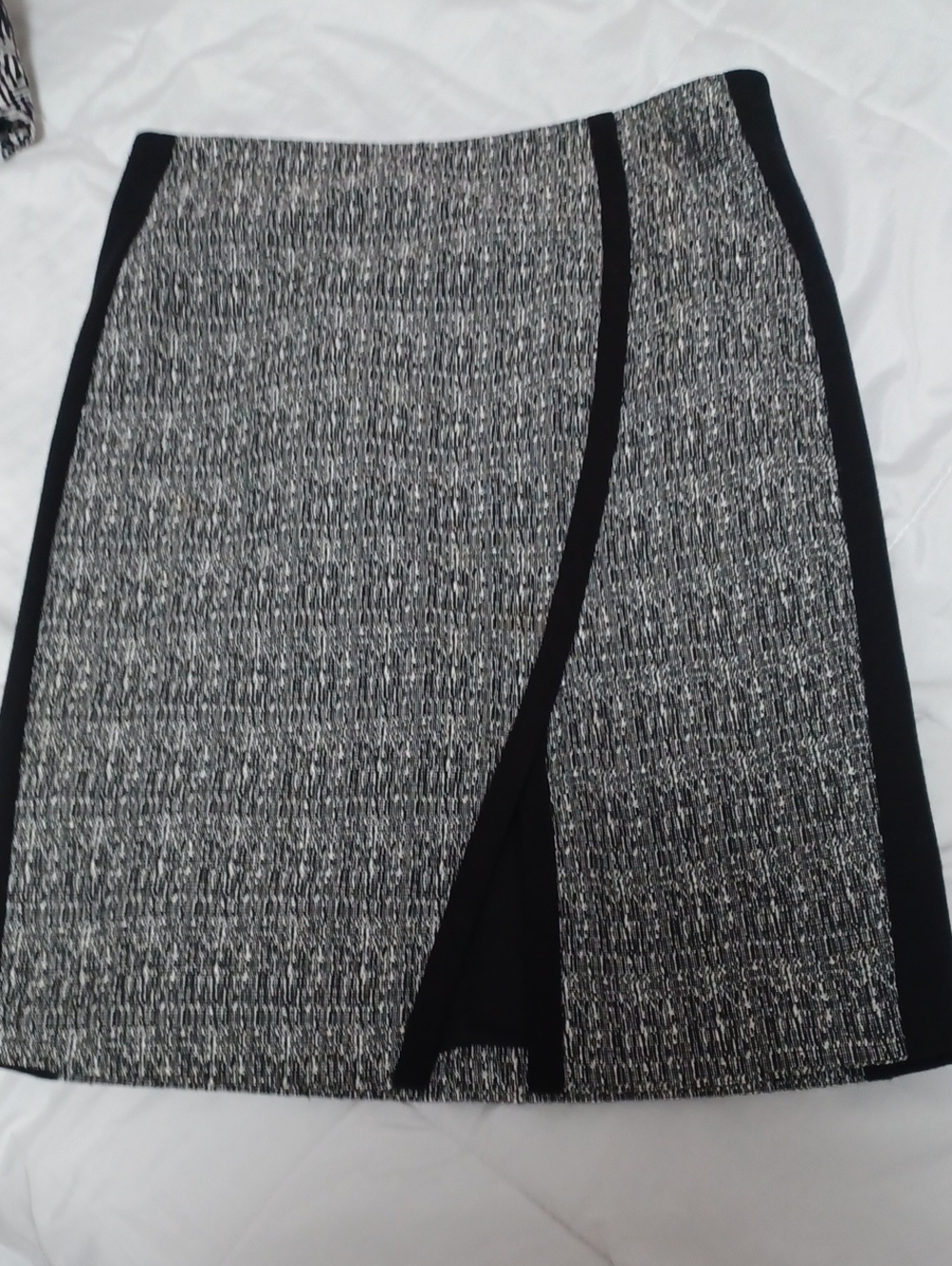 Black & White DKNYC Textured Pencil Skirt -